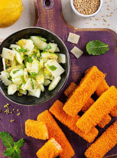Barrinhas de Salmão com Saladinha de Pepino e Parmesão