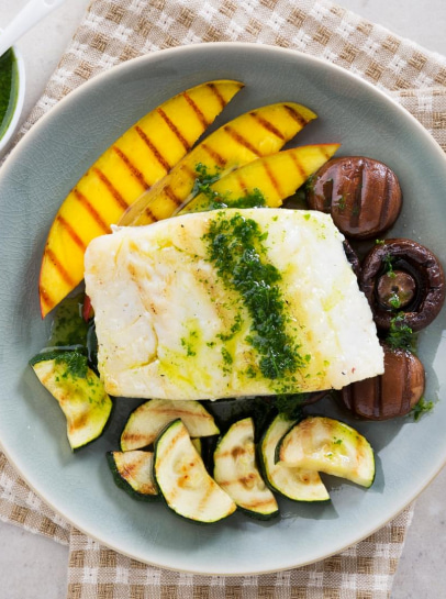 Bacalhau com Curgete, manga e Cogumelos Grelhados