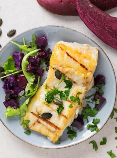 Bacalhau Grelhado com Salada de Batata-Doce Assada