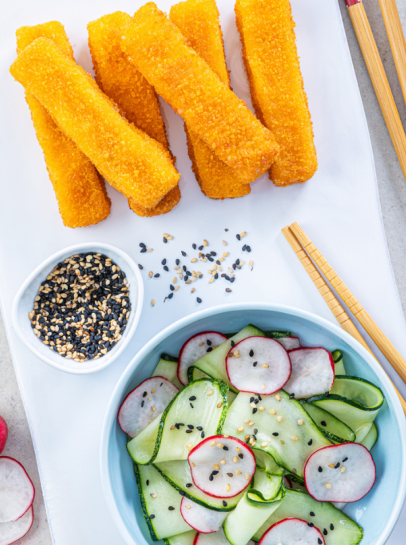 Barrinhas de Pescada com Sunomono de Pepino e Rabanete