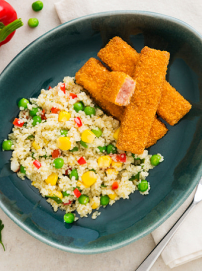 Barrinhas de Salmão com Cuscuz Primavera