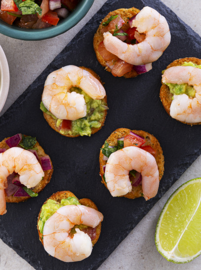 Camarão Cozido aos Coentros em Guacamole e Pico de Gallo