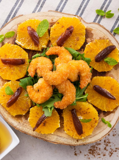 Camarão Panado com Salada de Laranja à Marroquina