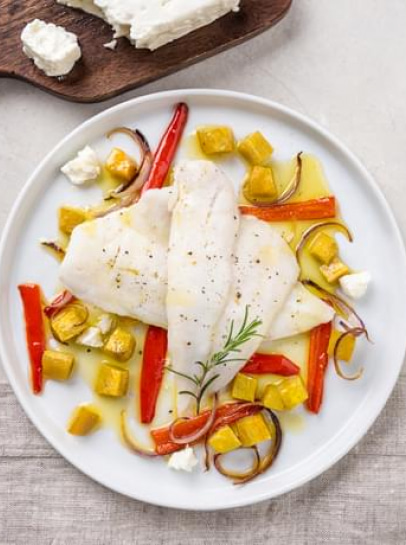 Filetes de Pescada com Batata-Doce e Pimento ao Feta