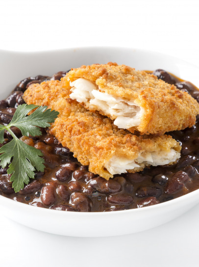 Filetes com Ervas Aromáticas com Feijão Preto Estufado