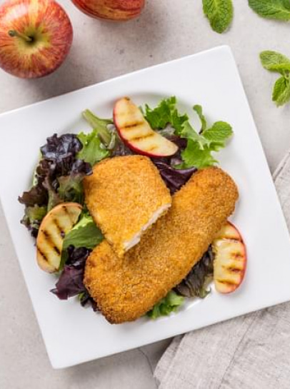 Filetes Forno com Ervas Aromáticas e Salada de Maçã Grelhada