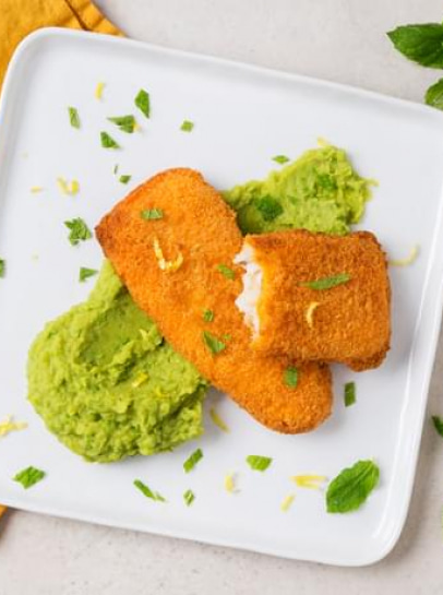 Filetes no Forno com Puré de Ervilhas e Batata-Doce