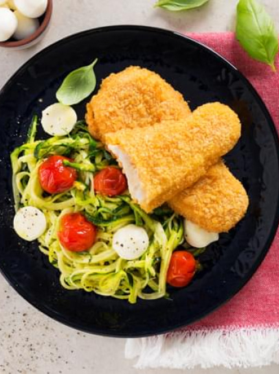 Filetes no Forno com Zoodles Caprese