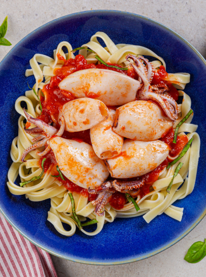 Tagliatelle com Lulas Limpas Al Pomodoro