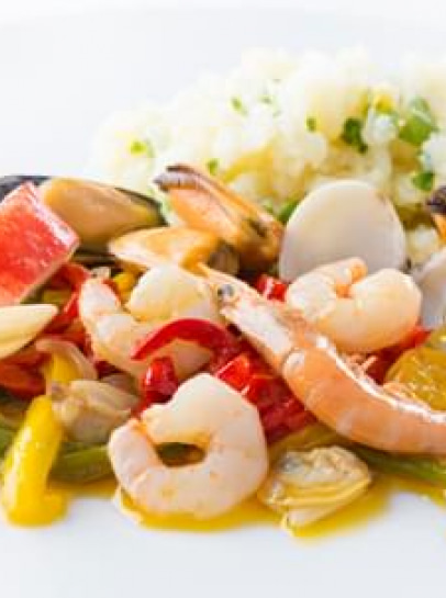 Mariscada aos Pimentos com Esmagada de Couve-Flor e Salsa