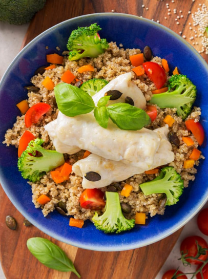 Pescada Salteada com Quinoa, Brócolos e Pimentos