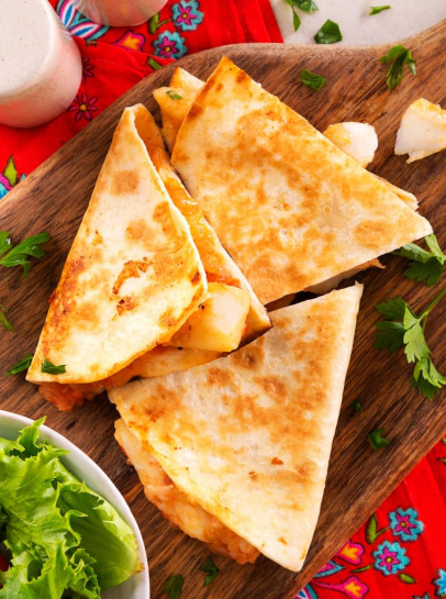 Quesadilla de Bacalhau e Tomate á Salsa