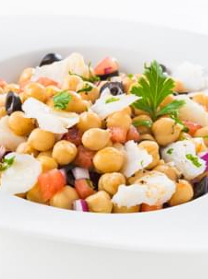 Salada  de Bacalhau com Grão e Pimentão Doce Fumado