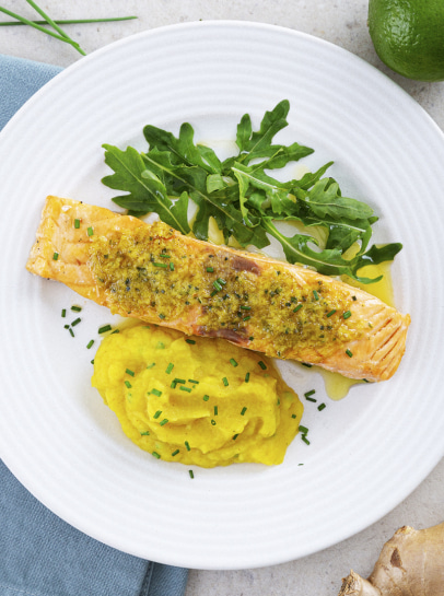 Salmão No Forno Com Cebolinho, Gengibre E Lima