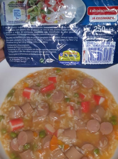 Arroz de salsichas e delícias