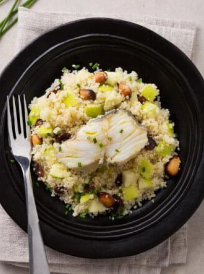 Bacalhau com Cuscuz, Maçã e Frutos Secos