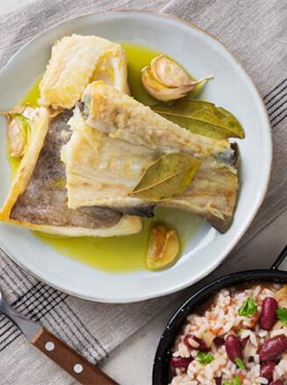 Bacalhau Salteado ao Alho com Arroz de Feijão