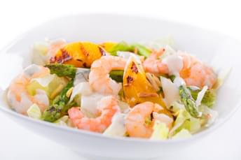 Salada de Miolo com Pêssegos e Espargos Grelhados